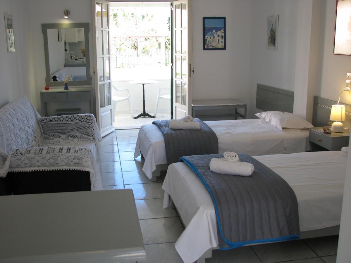 Dolphin Apt & Studios -Near The Beach Appartamento